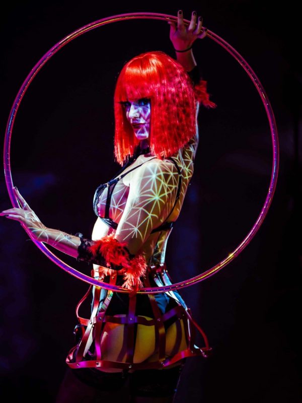Hula Hoop Artist Paris