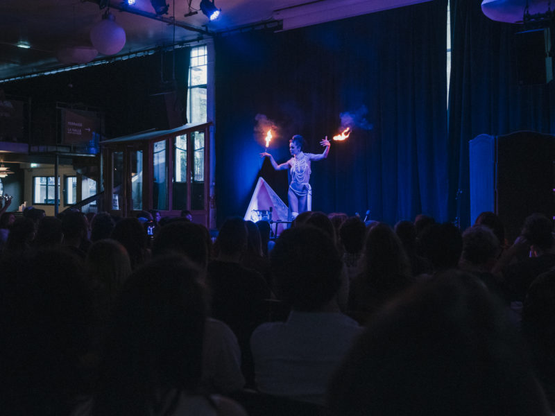 FireDancer Cabaret Paris